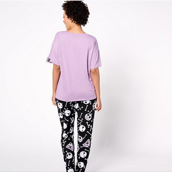 Disney's Nightmare Before Christmas Pajama Set size L Used Excellent condition - Picture 2 of 11